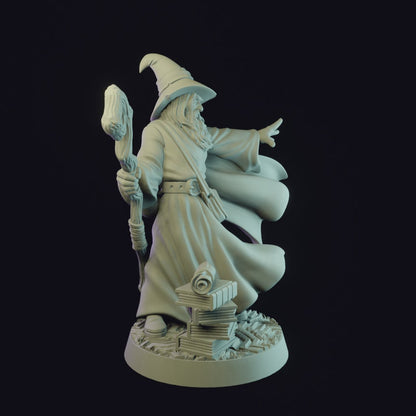 Amlund Maegon - by RN Estudio 32mm Miniature Merlin Druid