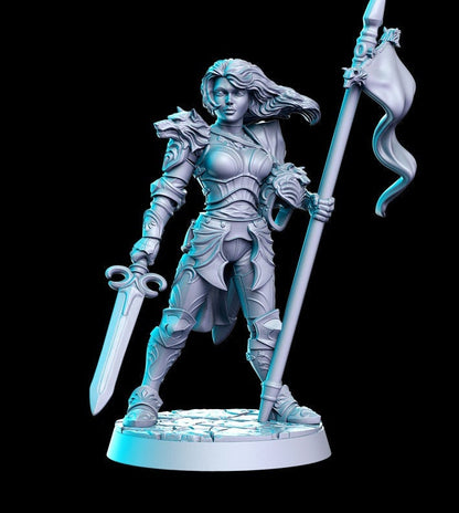 Brunhilda (Female Knight) - by RN Estudio 32mm Miniature 0158