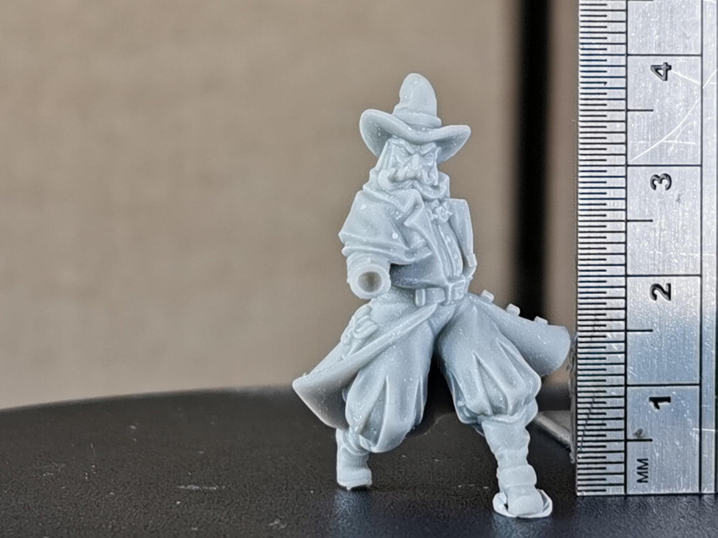 Spell Slinger by Vae Victis 32mm Scale Fantasy Miniature