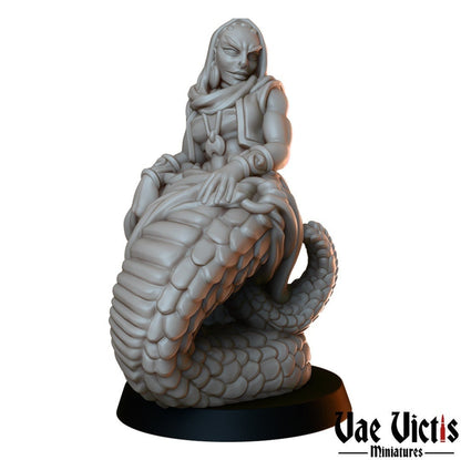 Naga by Vae Victis Miniatures 32mm Scale Fantasy Miniature  VVM 0010