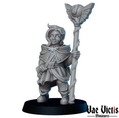 Gnome Healer by Vae Victis Miniatures 32mm Scale Fantasy Miniature  VVM 0013